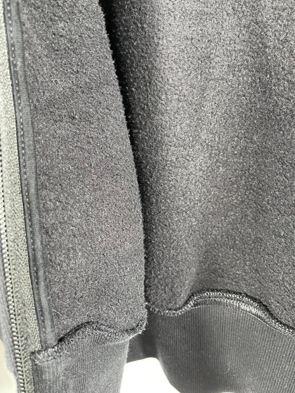 Aritzia TNA Cozy Fleece Boyfriend Boxy Zip Hoodie Black Logo Small 110459 - Picture 7 of 9
